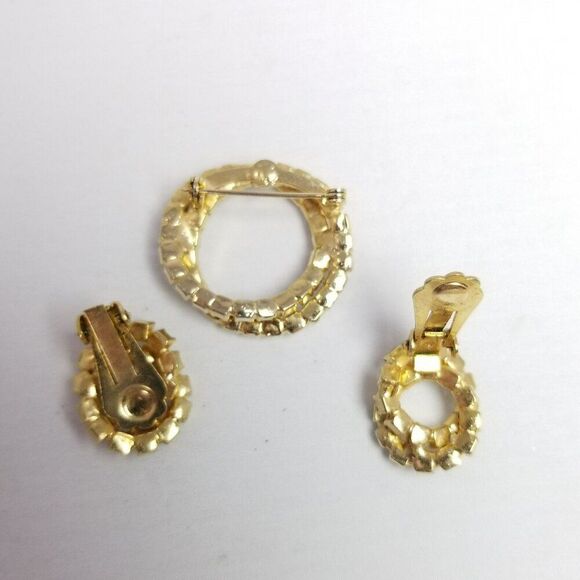 Vintage Blue and White Rhinestone Circle Jewelry Set, Brooch Clip On Earrings - Picture 3 of 6